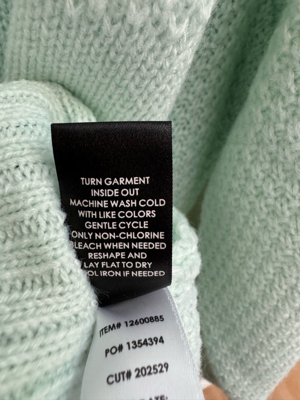 TORRID - NWT Mint V-Neck Knit Sweater - Size 1 - Picture 6 of 9